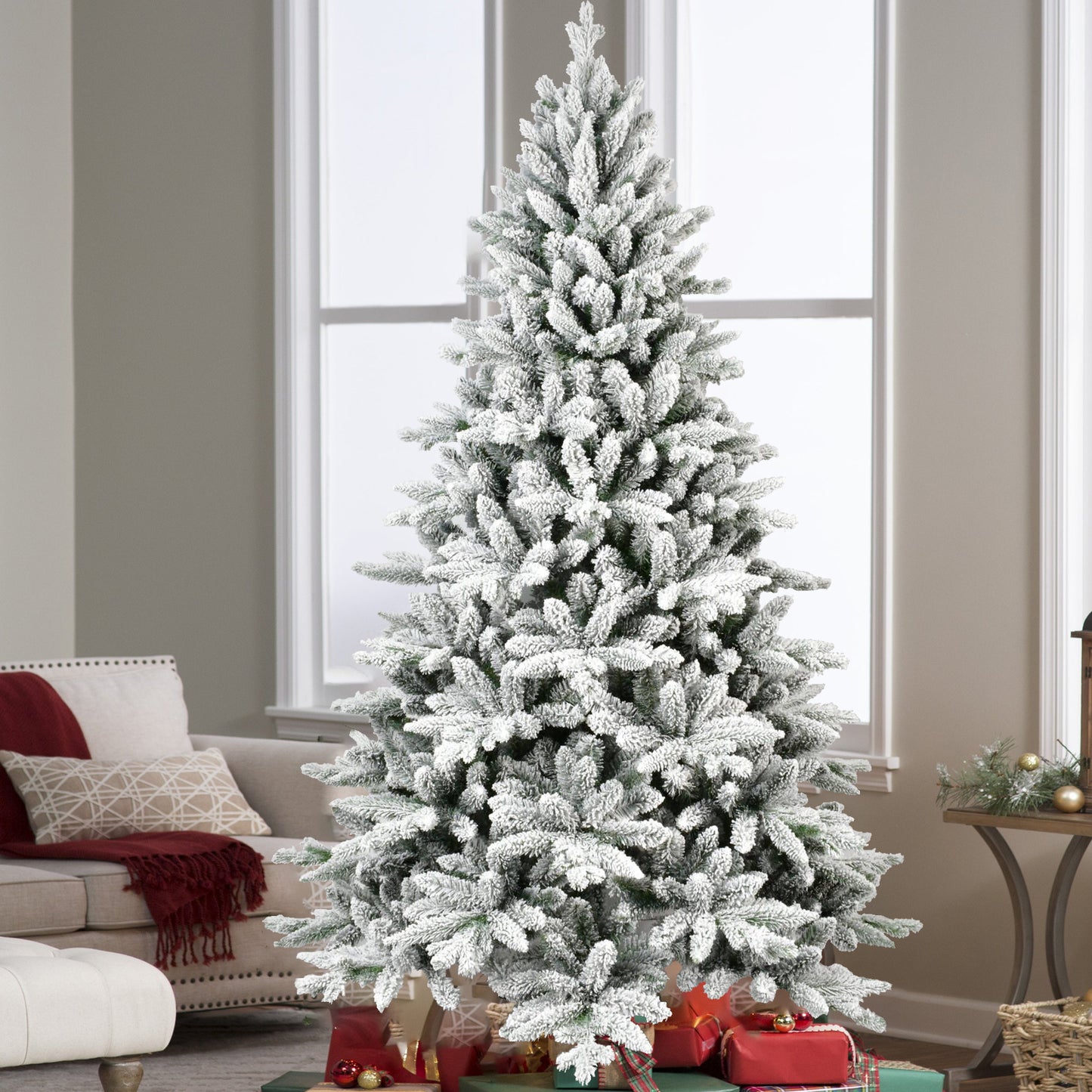 NIGSQJB 5-6-7ft Flocked Christmas Tree with Tips
