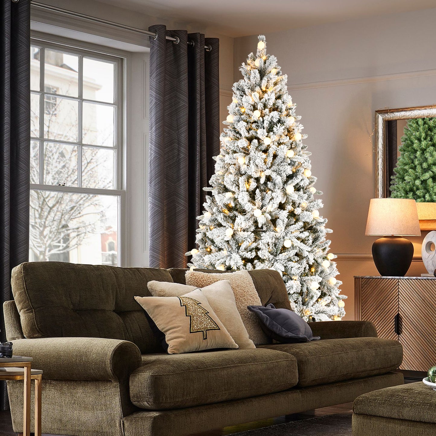 NIGSQJB 7.5-8ft Flocked Christmas Tree with Colorful LED Lights G5 Ball